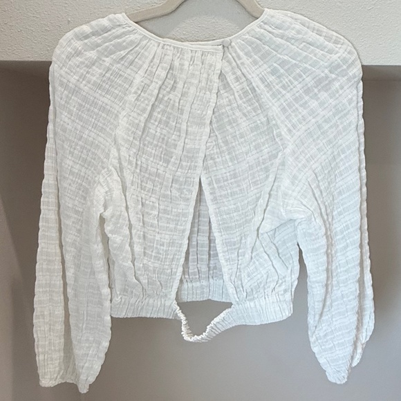 NWT BCBGeneration White Off Open Back Top (Size L) - Picture 5 of 10